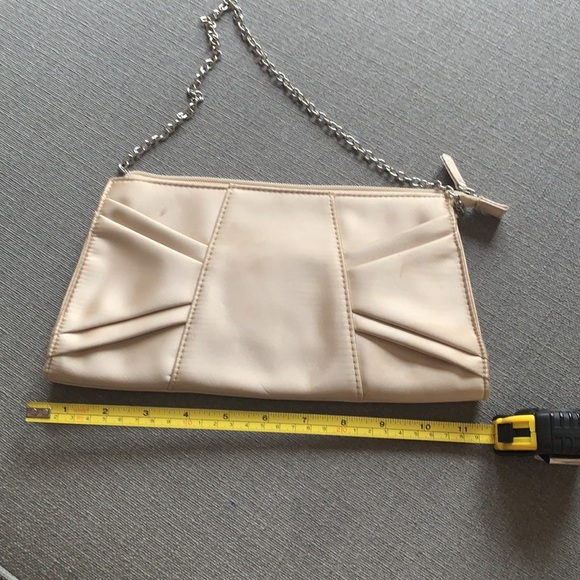 Accessorize Bag - Picture 2 of 8